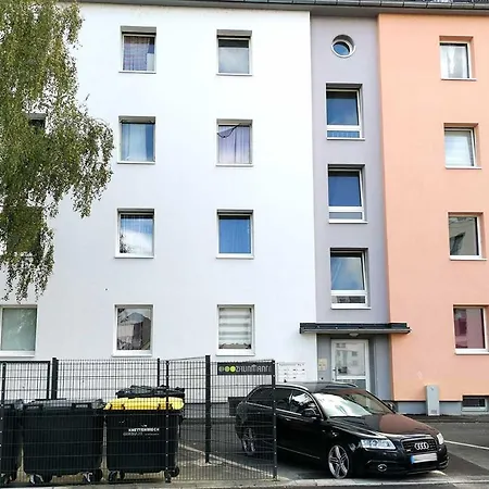 Apartment Spacious With Balcony & Wifi