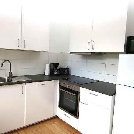 Spacious With Balcony & Wifi