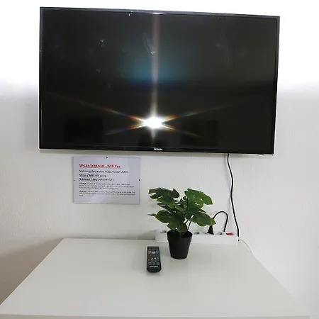 Spacious With Balcony & Wifi Apartment *