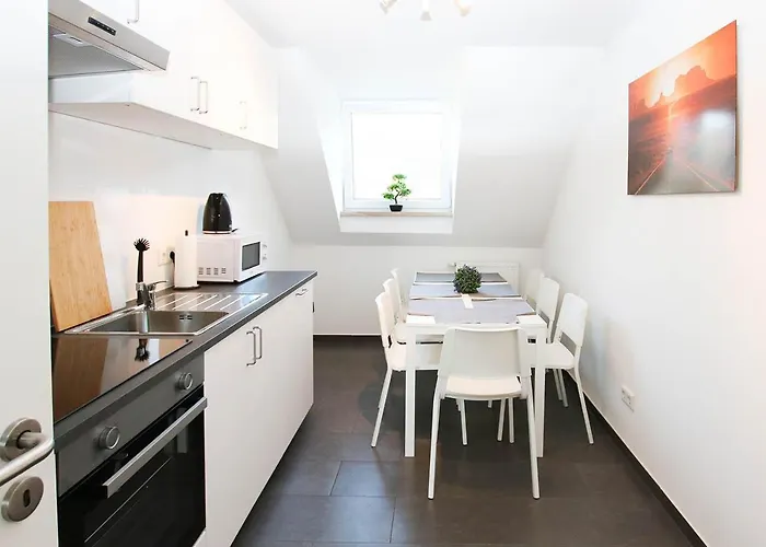 Spacious With Balcony & Wifi *