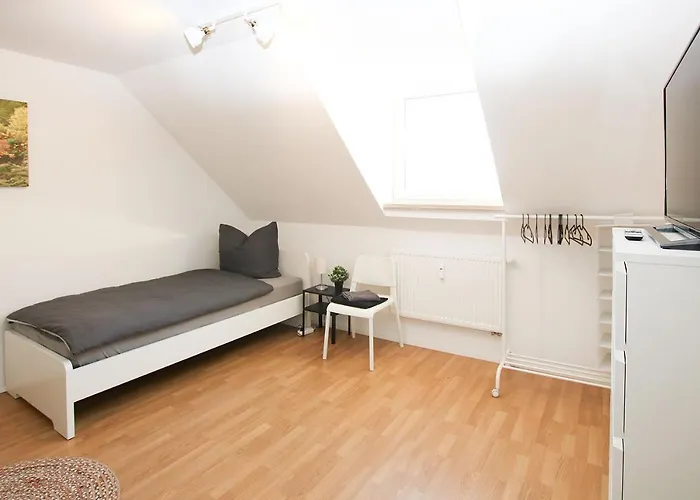 아파트 Spacious With Balcony & Wifi *