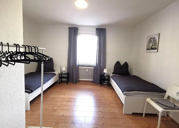 Spacious With Balcony & Wifi 아파트 베츨러